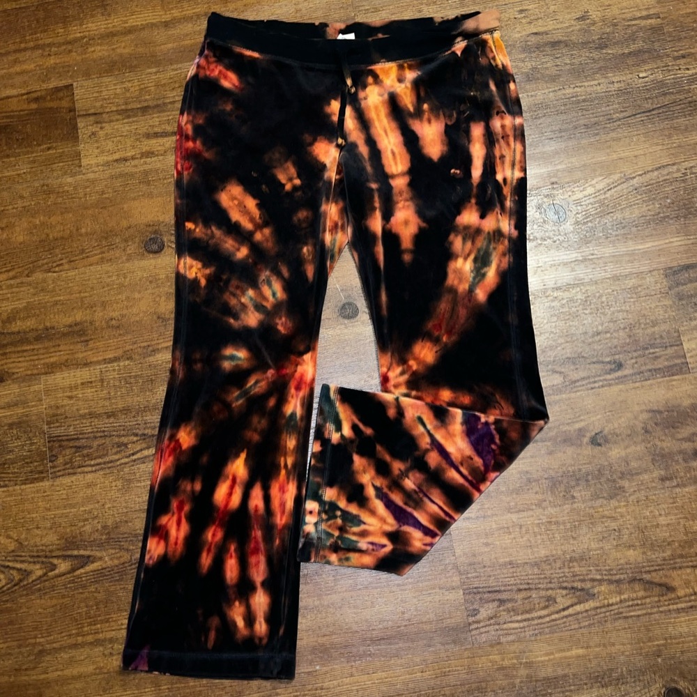 Old Navy Black Velvet with Orange Tie-Dye Flared Drawstring Lounge Pants Size L - Picture 2 of 15
